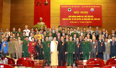 ส่งเสริมบทบาทของผู้สูงอายุในการปกป้องอธิปไตย ความมั่นคงในเขตชายแดน เกาะแก่งและทะเล